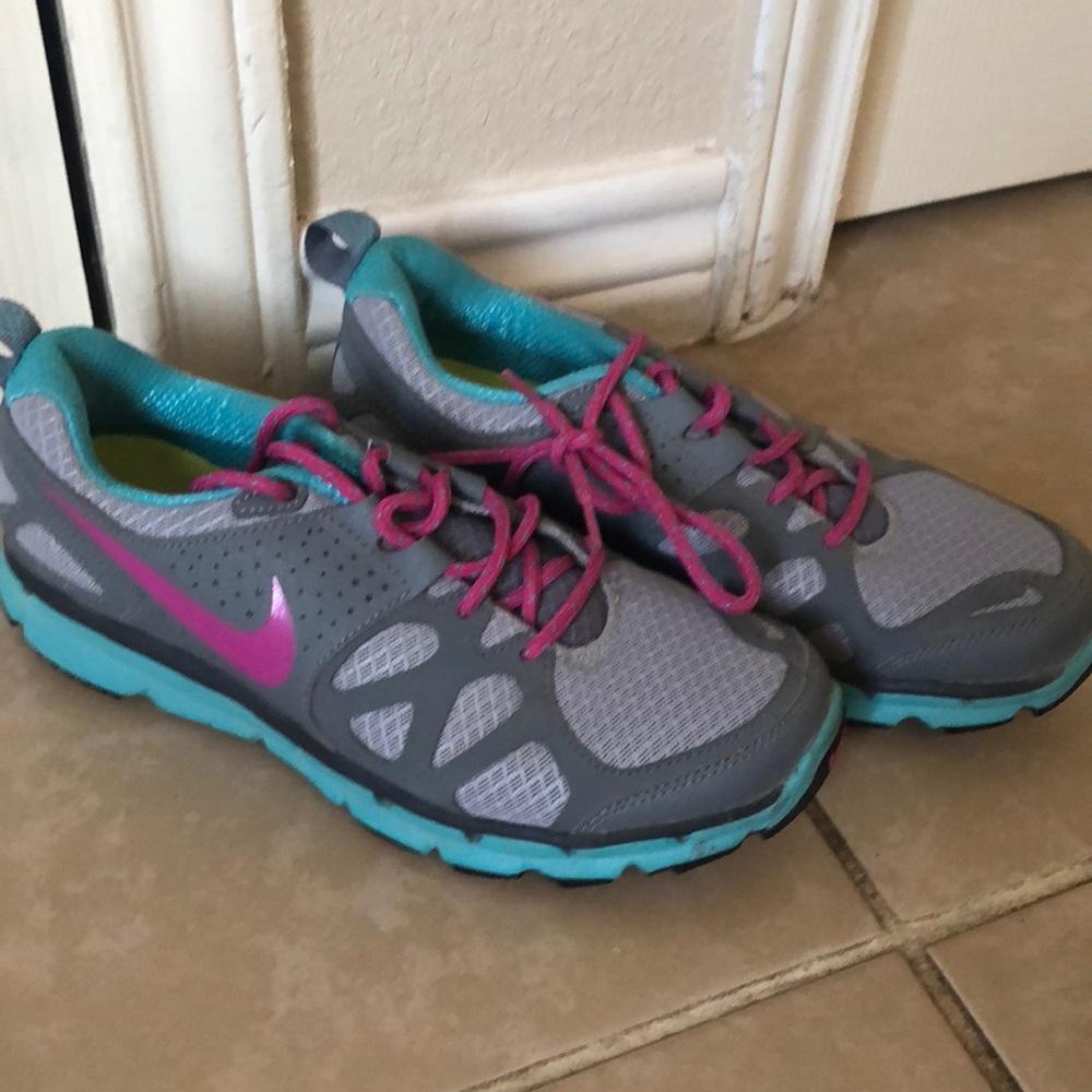 Nike sneakers size 8